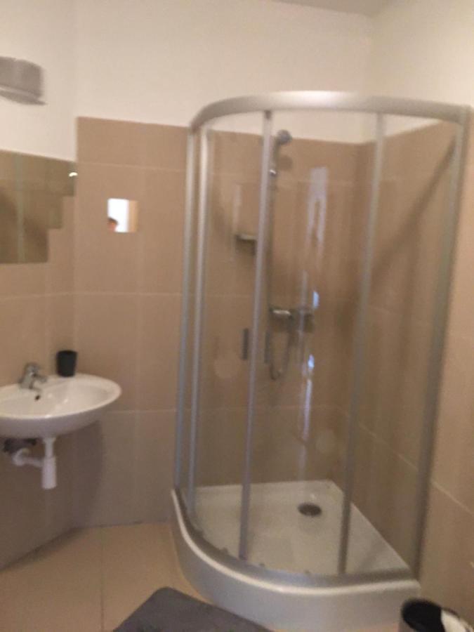 Konde Apartments A Dunajská Streda Exteriér fotografie