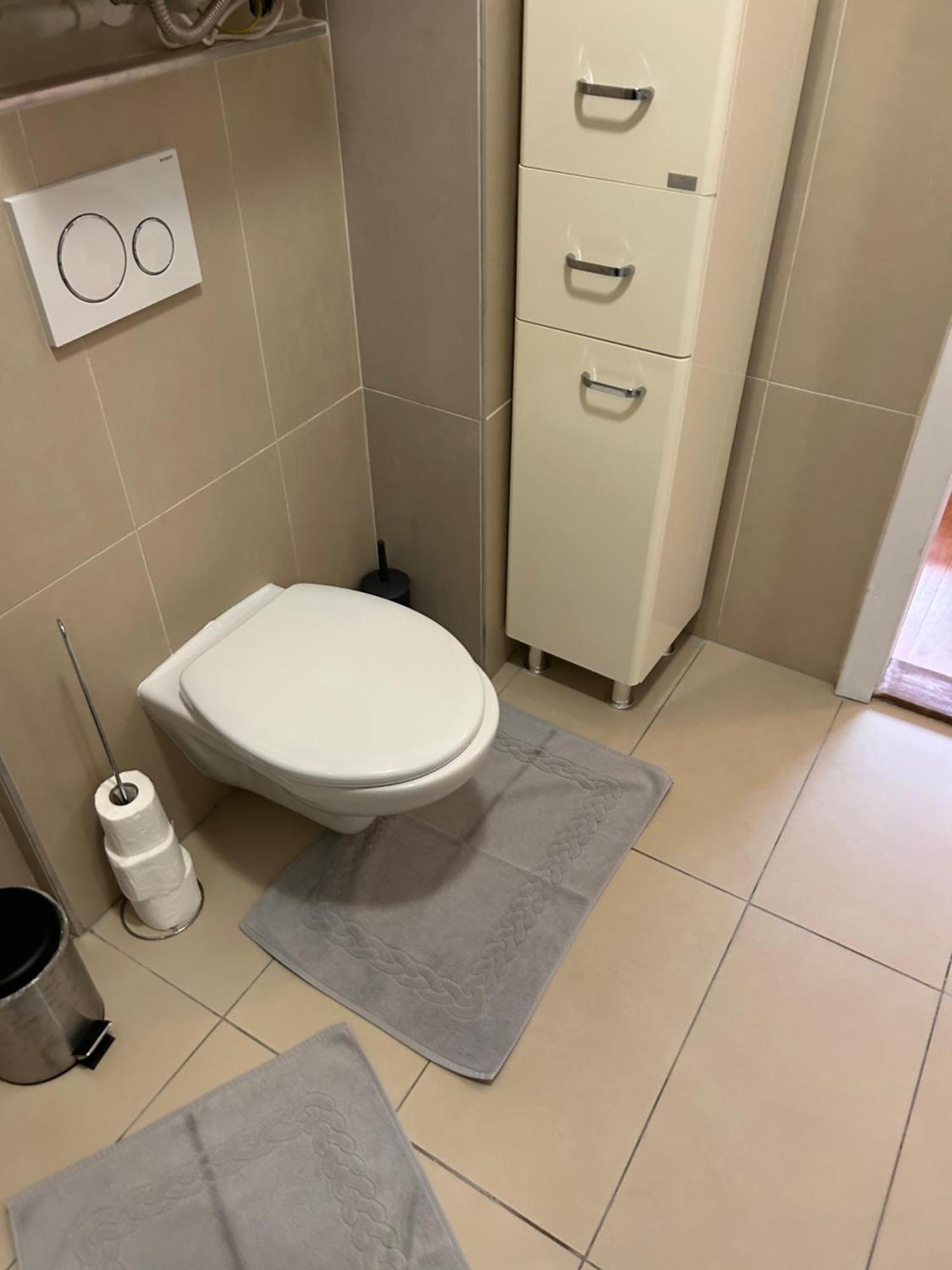 Konde Apartments A Dunajská Streda Exteriér fotografie