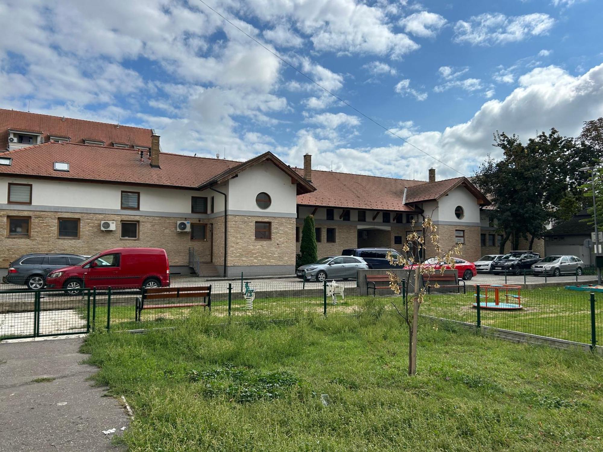 Konde Apartments A Dunajská Streda Exteriér fotografie